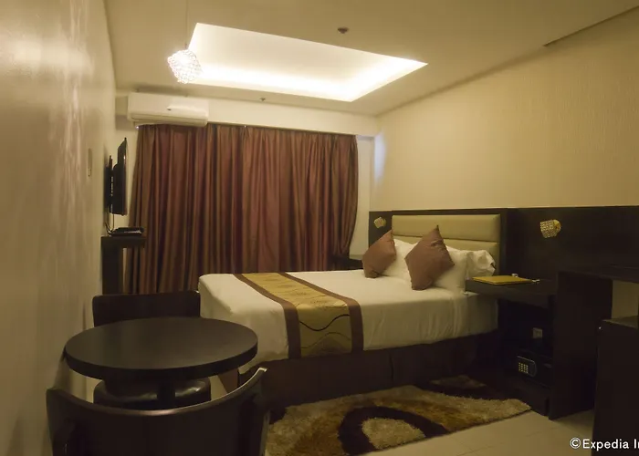 Regency Grand Aparthotel 3*