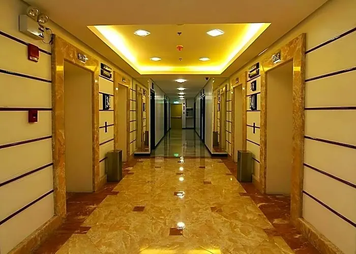 Aparthotel Regency Grand 3*